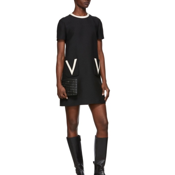 Valentino Garavani
Black Rockstud Allover Zip Pouch - Picture 3 of 4